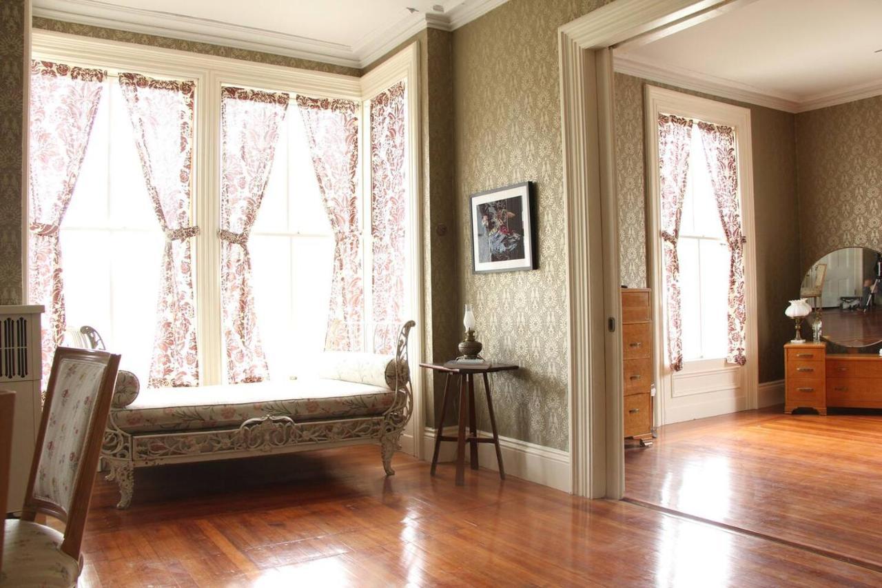 Bed and Breakfast The Wedding Cake House Providence Exterior foto