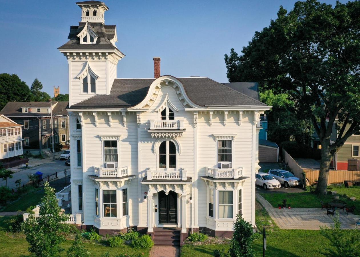 Bed and Breakfast The Wedding Cake House Providence Exterior foto